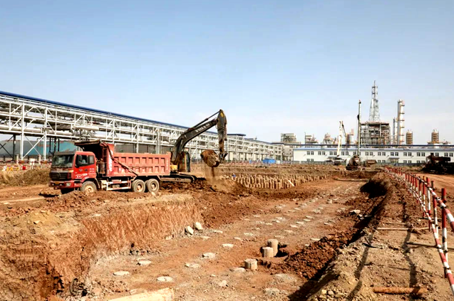 六师固投稳步提升，重大项目蓄能高质量发展