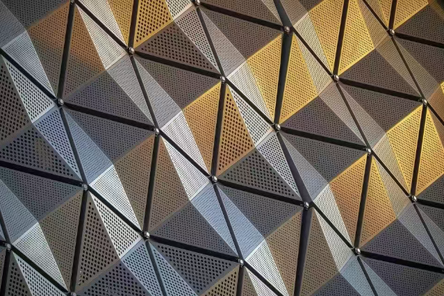 细数那些令人惊艳的铝板幕墙设计，网友看了直呼666！